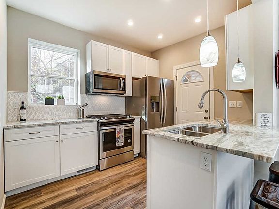 5th image of 1418 Ludlow Pl