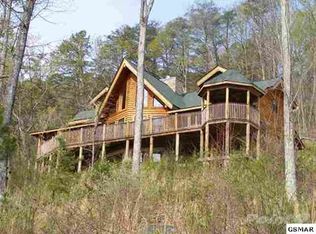 220 Kiowa Dr, Del Rio, TN 37727