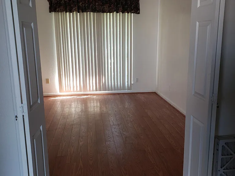 1003 Stadium Dr — Photo 7