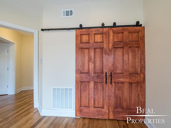 5th image of 4601 N Lincoln Ave #2244204