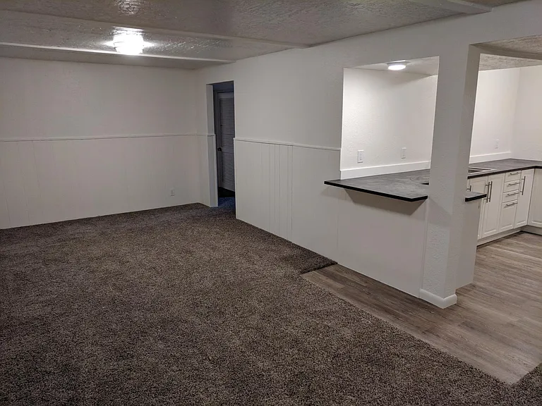 1383 E McCormick Way — Photo 15