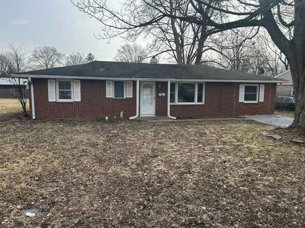 2032 Costello Dr, Anderson, IN 46011