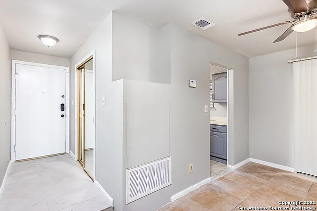 11843 Braesview #301 — Photo 11