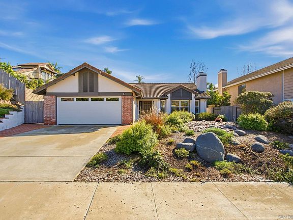 5th image of 1693 Honeysuckle Ct