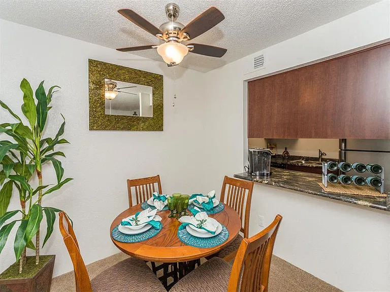 Butterfield Apartments — Photo 25