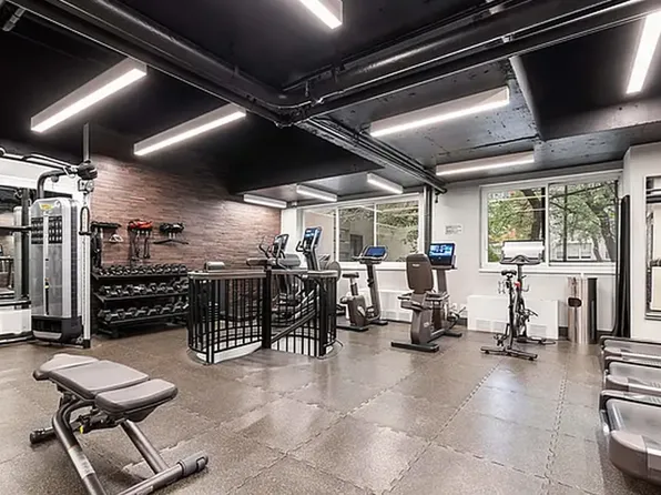 167 East 61st Street image 10 of 11