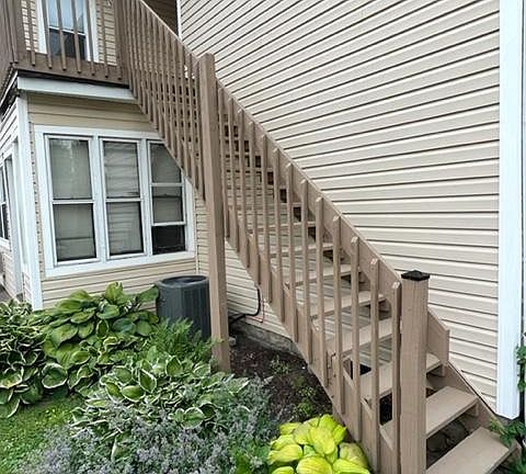 The second floor apartment has its own private entrance.