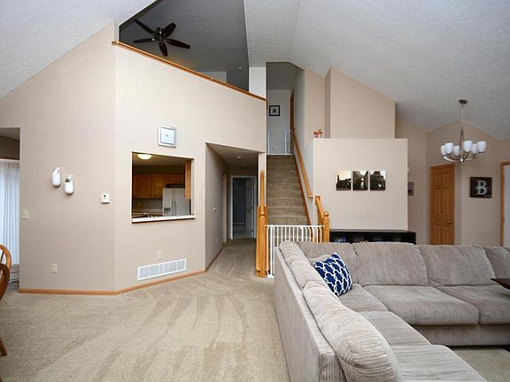 5th image of 6572 Margaret Dr