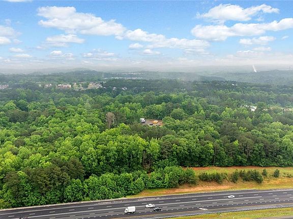 2nd image of 643 N Rope Mill Rd