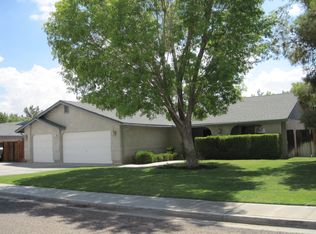 1221 Windy Lynn Ave, Ridgecrest, CA 93555