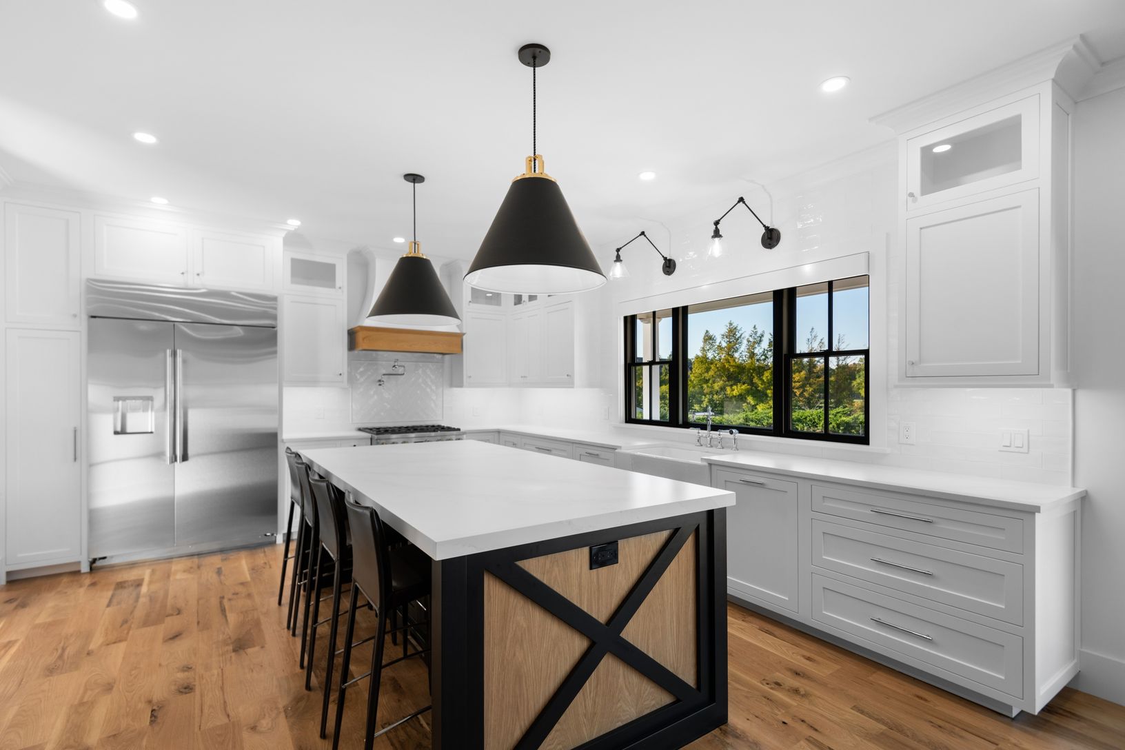  Modern Farmhouse Kitchen