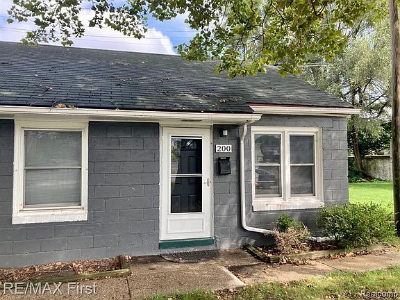 2nd image of 200 Josephine Ave