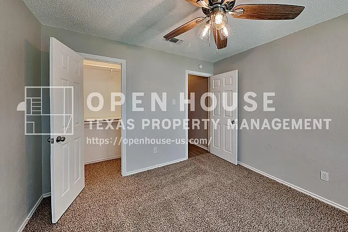 6117 Courtside Dr — Photo 13