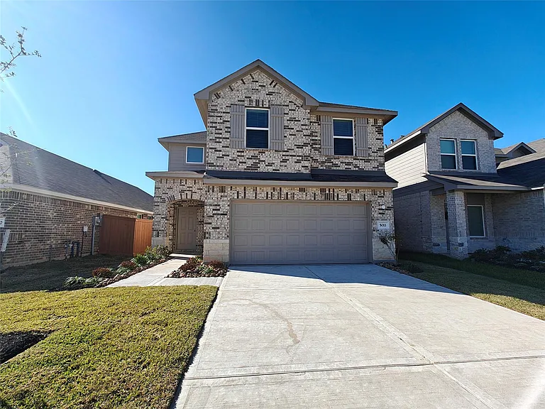 5011 Pismo Ray Dr — Photo 1