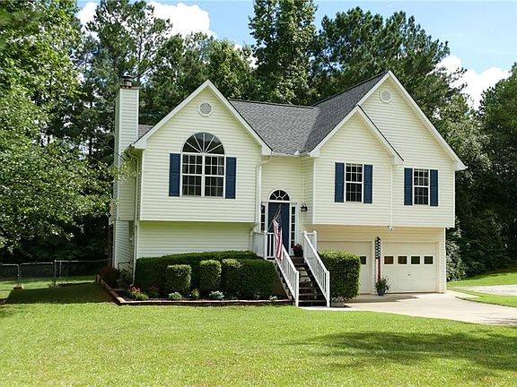 3rd image of 465 Willow Ln