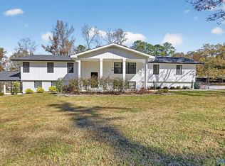 521 Clubview Dr, Gadsden, AL 35905
