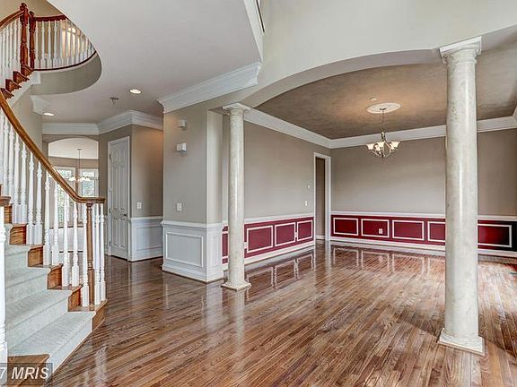 4th image of 18705 Riverlook Ct