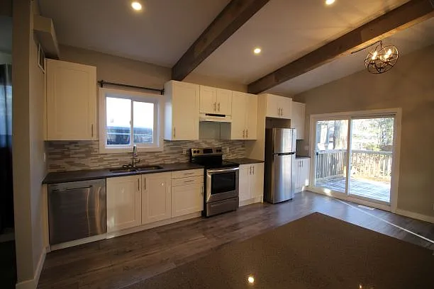 15 Armour Crescent — Photo 2