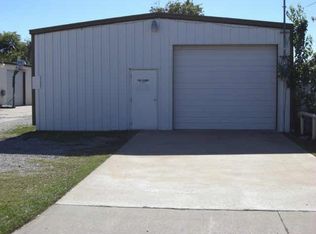 230 Range Dr, Garland, TX 75040