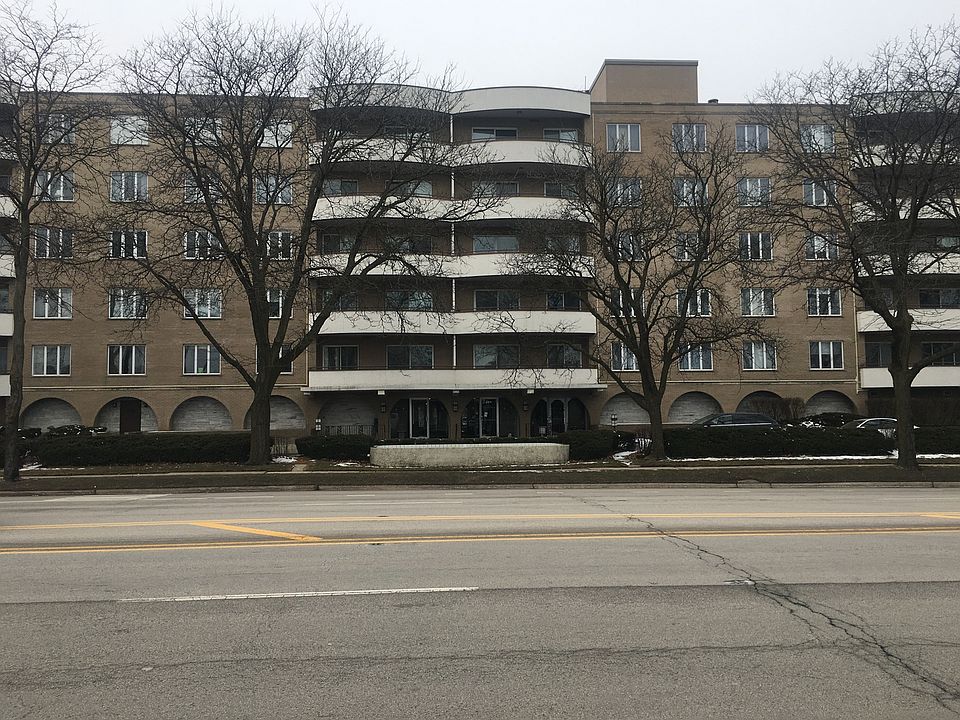 1st image of 6400 N Cicero Ave APT 610