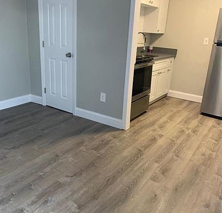 4th image of 716 3rd Ave N #718