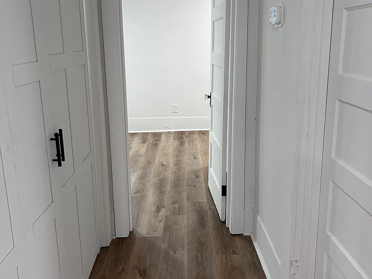 112 Moore Ave — Photo 12