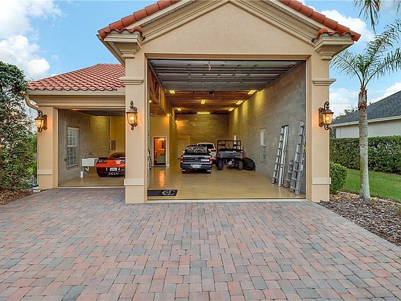 5th image of 240 Canterwood Ln