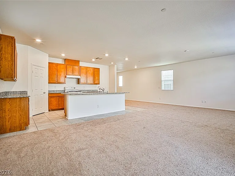 166 Fulgora St — Photo 2