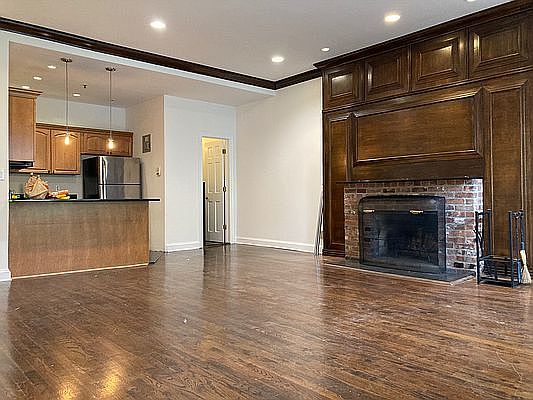 1st image of 55 W 70th St APT 4A