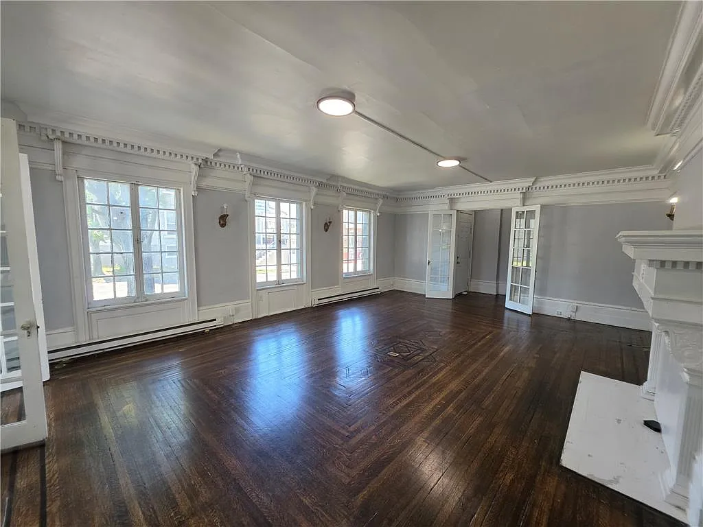2 bed, 1.0 bath, 1200 sqft, $1,650 — Photo 2