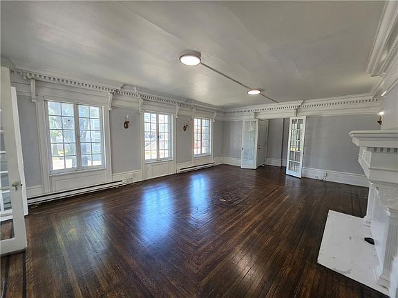 2nd image of 1451 W Turner St APT 1