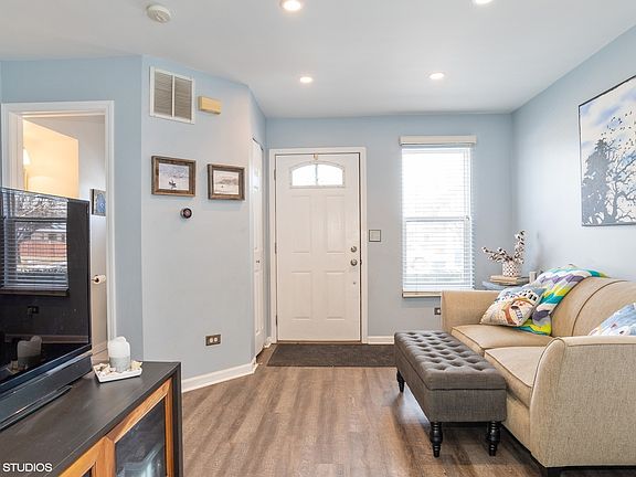2nd image of 7170 Center Ave #0