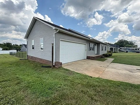 286 Little Wilkesboro Rd — Photo 4