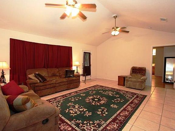 3rd image of 303 West Ave