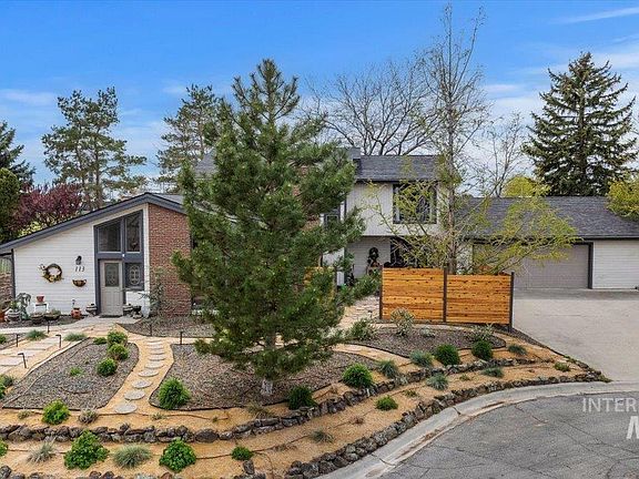 4th image of 113 Brook Dr