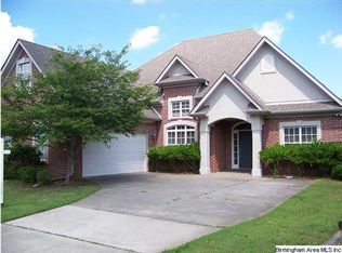 524 Thorn Berry Ln, Birmingham, AL 35242