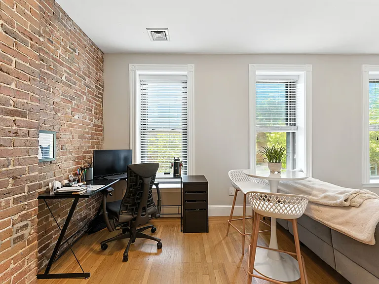 19 Medford St #2 — Photo 5