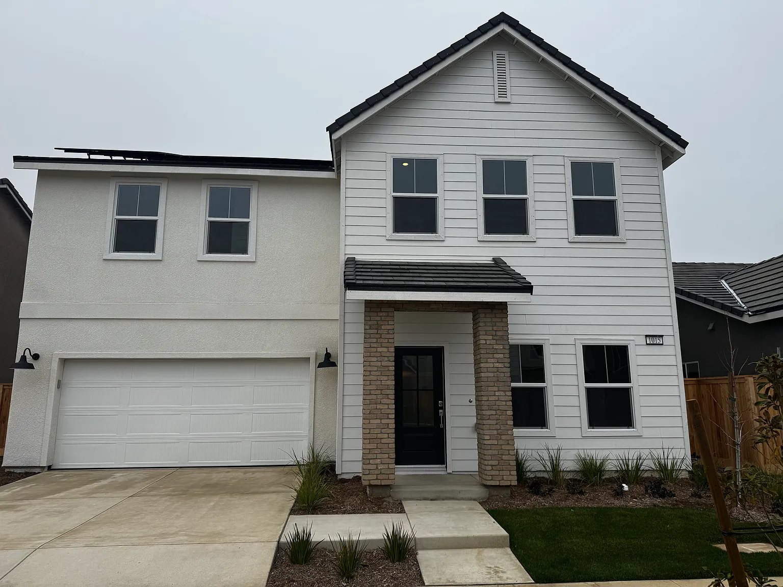 1015 Plum Tree Ave — Photo 1
