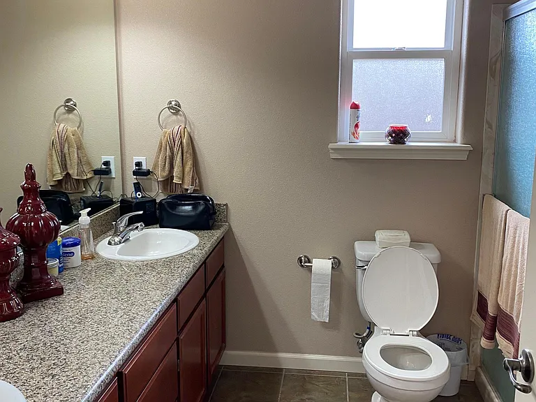 Main bathroom