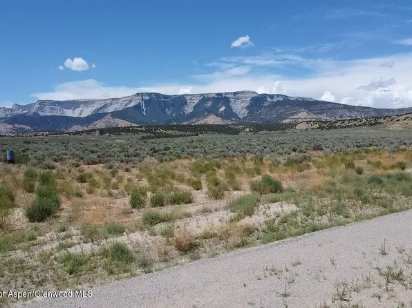 1871 Navajo Cir, Rifle, CO 81650