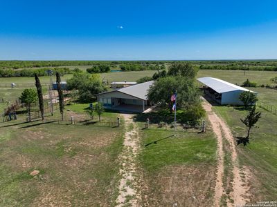 1083 county road 2629, Moore, TX, 78057