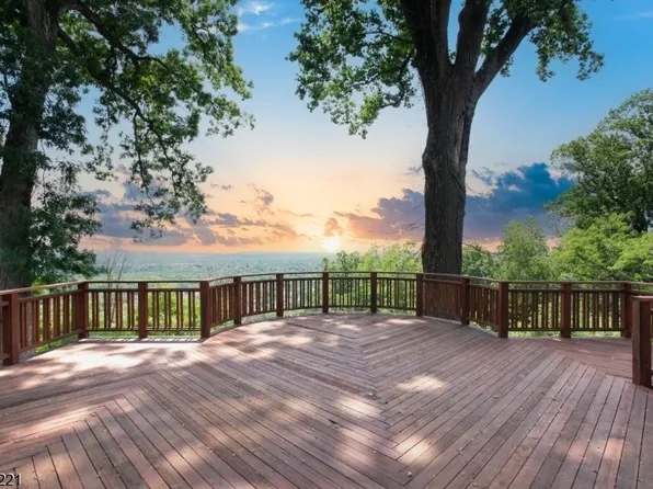 148 Rock Rd West, Green Brook Twp., NJ 08812