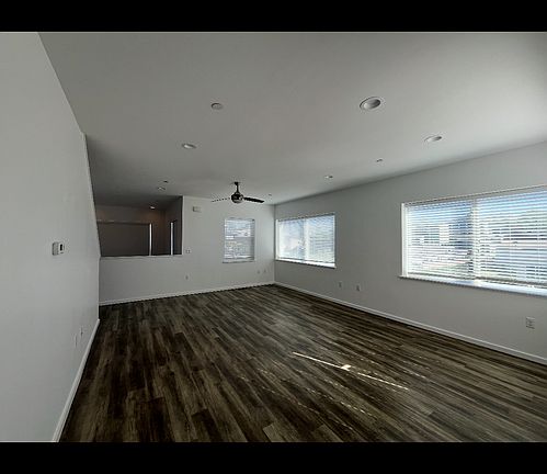 5th image of 2902-2912 Jarvis St #2902-4