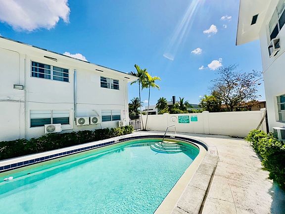 5th image of 11605-07 Canal Dr #12