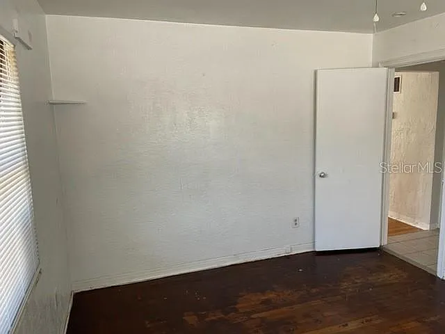 888 14th Ave S — Photo 16
