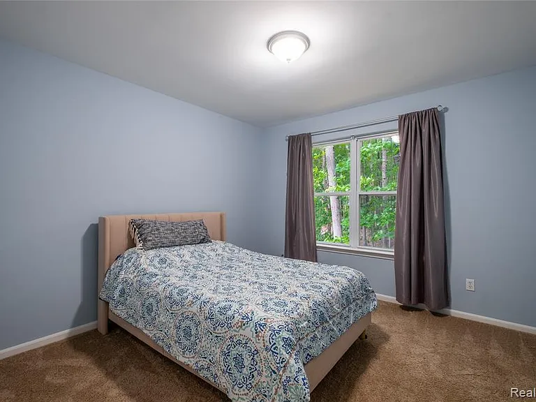 1250 Walloon Way — Photo 16