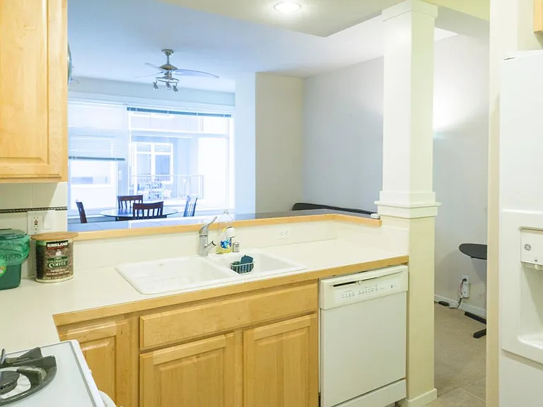 2801 1st Ave #503 — Photo 14