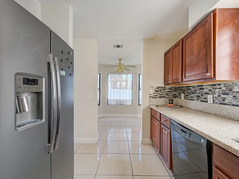 2616 Camphor Tree St — Photo 31