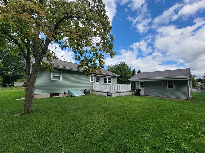 28 Manwaring Rd, Norwich, CT 06360 MLS 170438251 Zillow