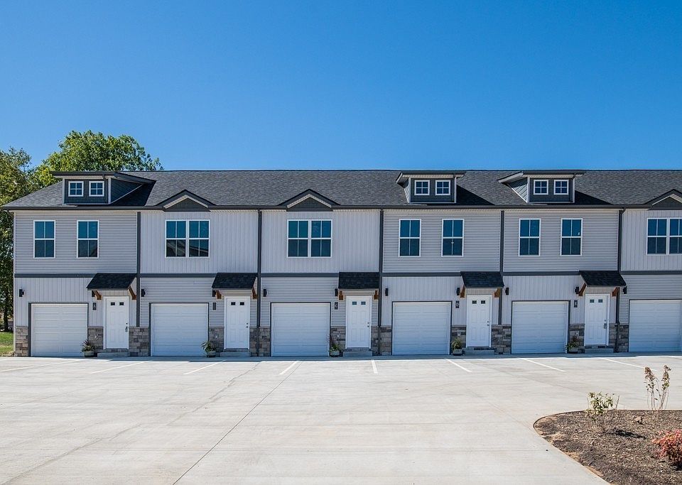 1st image of 220 Drayton Dr #G